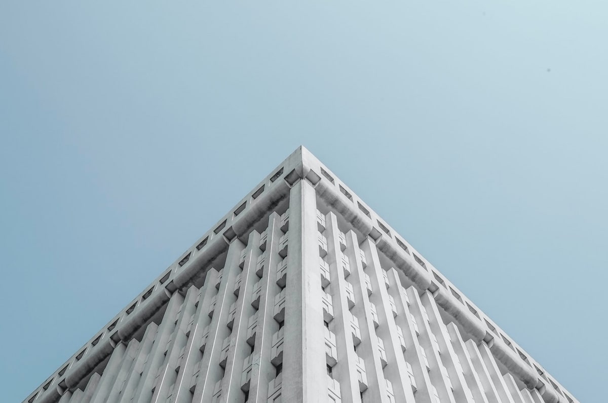 意甲知名解说员：米兰对阵热那亚的比赛，菲尔克鲁格恐无法首发， 拉比奥的表现将是关键